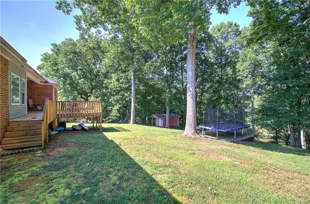 31 Cliffhanger Pointe SW Euharlee, GA 30120