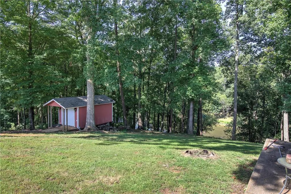 31 Cliffhanger Pointe SW Euharlee, GA 30120