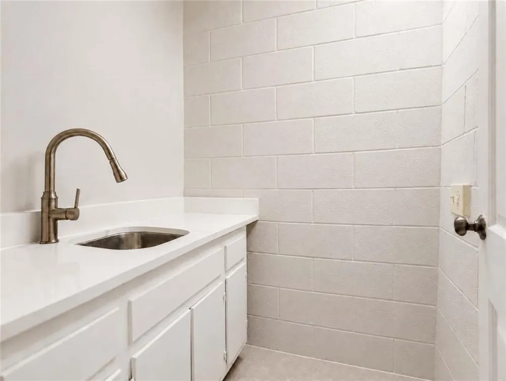 2136 Valley Oaks Drive SE Smyrna, GA 30080