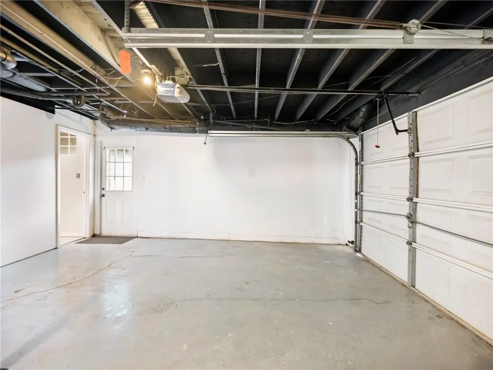2136 Valley Oaks Drive SE Smyrna, GA 30080