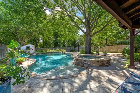 1507 Persimmon Court
