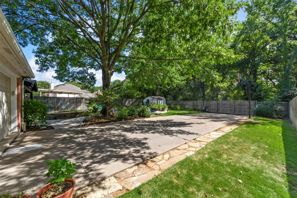 1507 Persimmon Court Allen, TX 75002