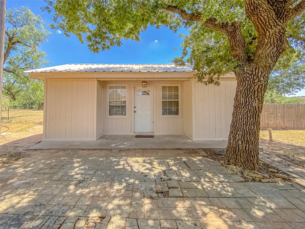 2105 Fm 18 Clyde, TX 79510