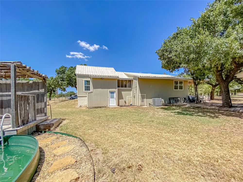 2105 Fm 18 Clyde, TX 79510
