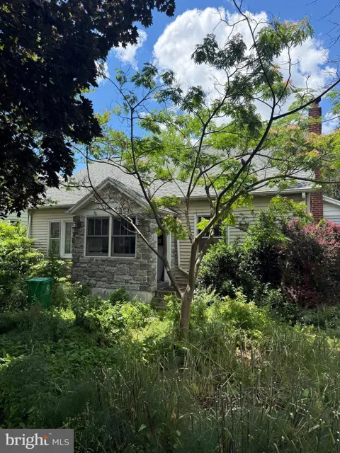 134 SPRING GARDEN STREET