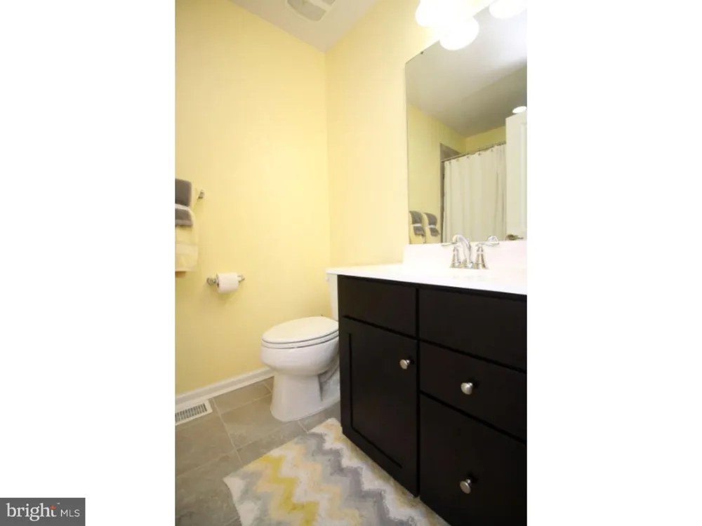 33 WALLACE STREET Mount Holly, NJ 08060