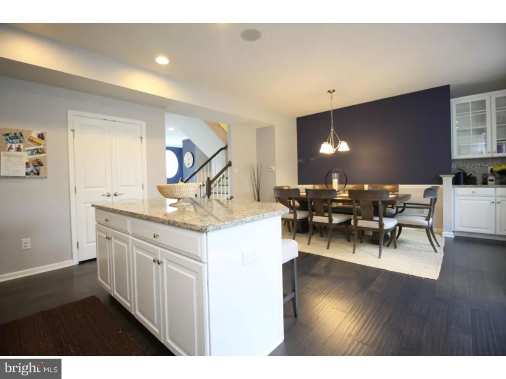 33 WALLACE STREET Mount Holly, NJ 08060