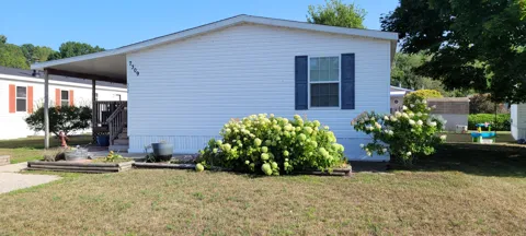 7309 White Swan Lane