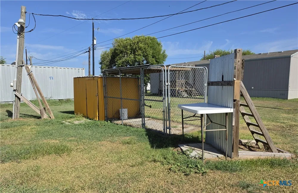 1006 W Dallas Avenue Seadrift, TX 77983