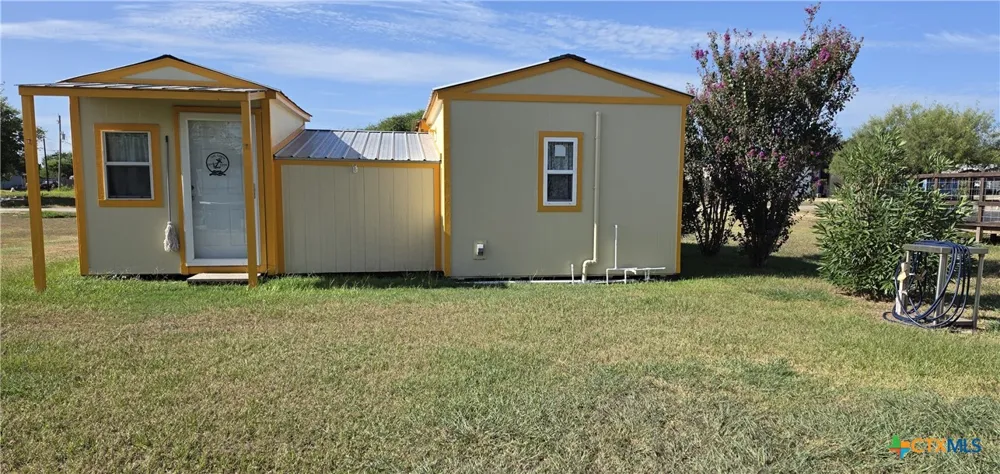 1006 W Dallas Avenue Seadrift, TX 77983