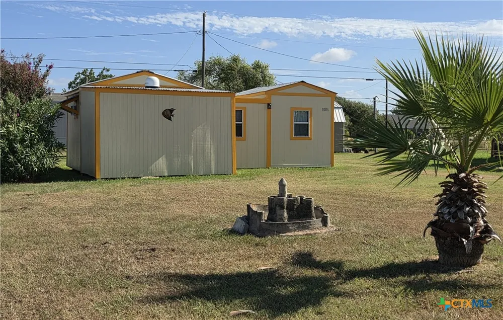 1006 W Dallas Avenue Seadrift, TX 77983