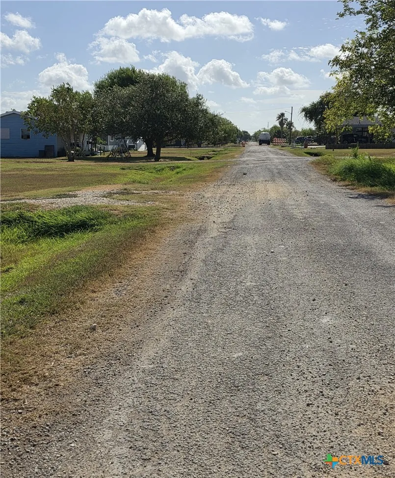 1006 W Dallas Avenue Seadrift, TX 77983