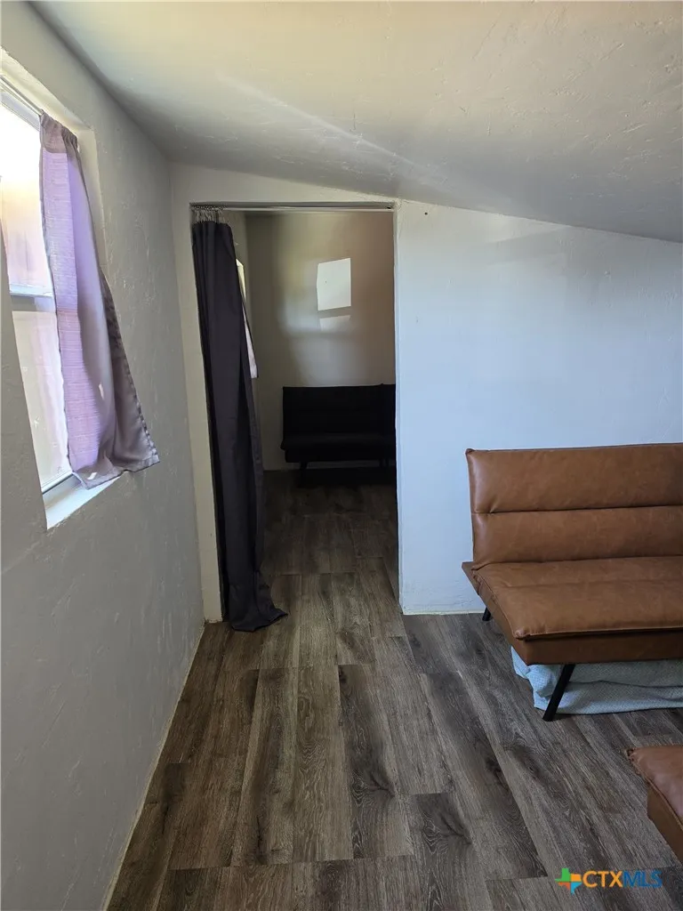 1006 W Dallas Avenue Seadrift, TX 77983