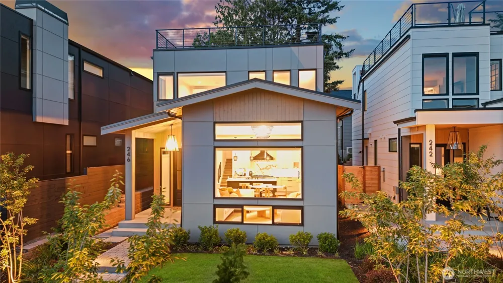 246 5th Avenue W Kirkland, WA 98033