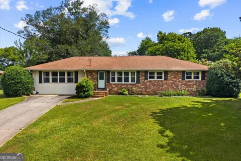 8 Cameo DR