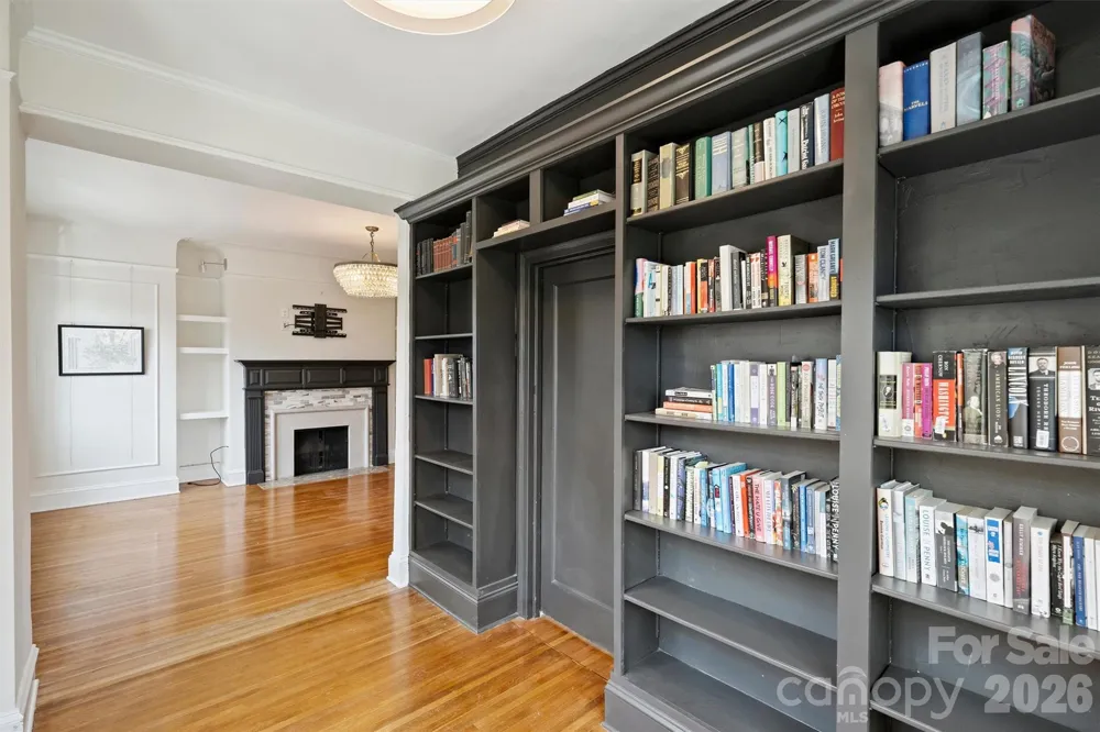301 W 10th Street #308 Charlotte, NC 28202