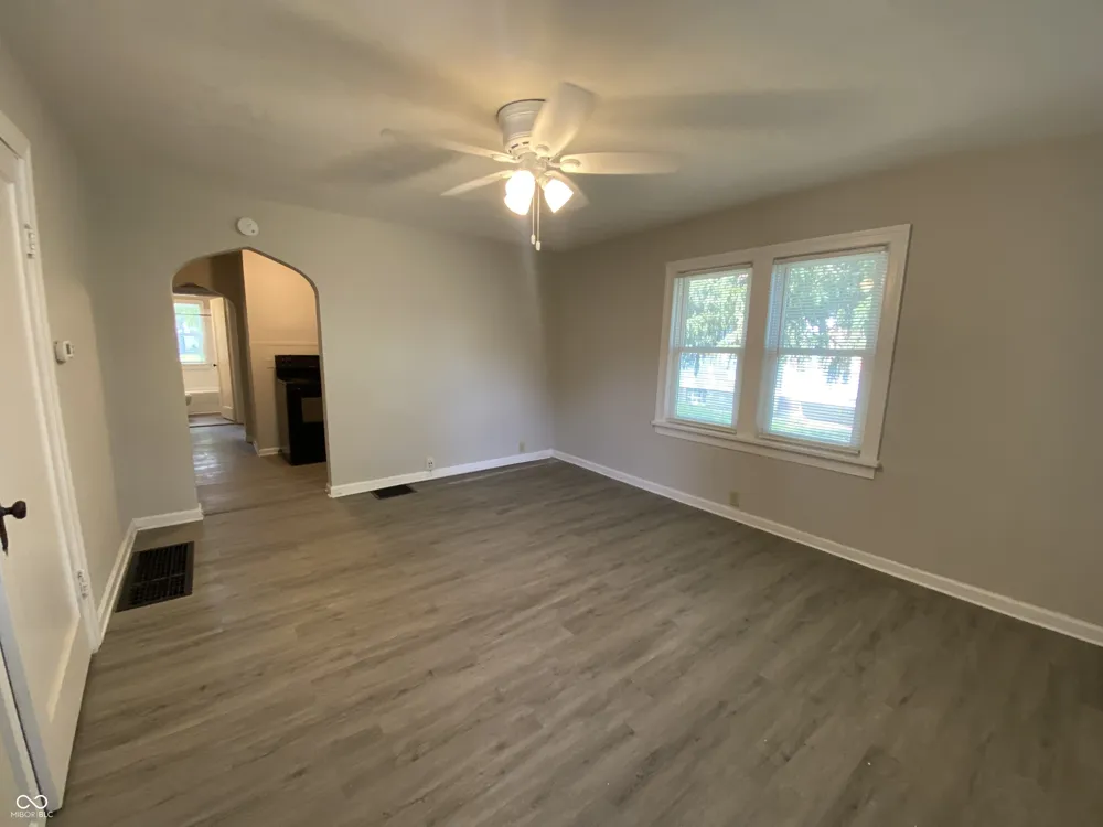 1464 Gladstone Avenue Indianapolis, IN 46201