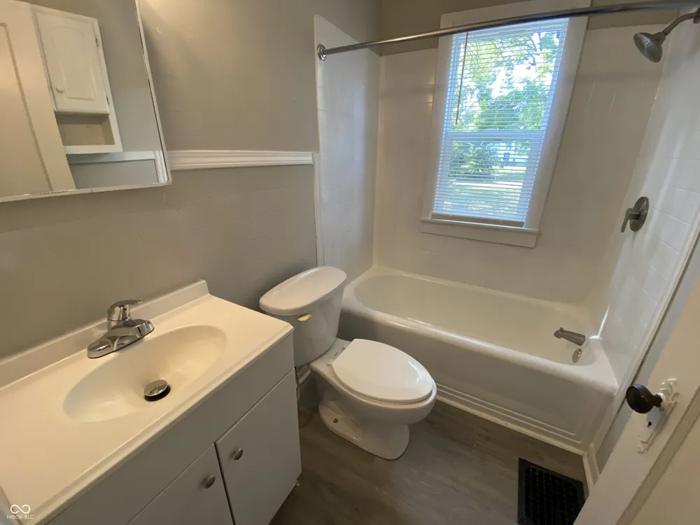 1464 Gladstone Avenue Indianapolis, IN 46201