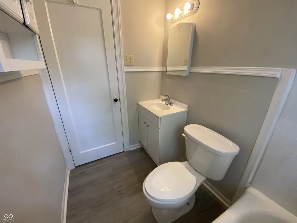 1464 Gladstone Avenue Indianapolis, IN 46201