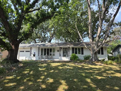 7398 Tempo Terrace NE