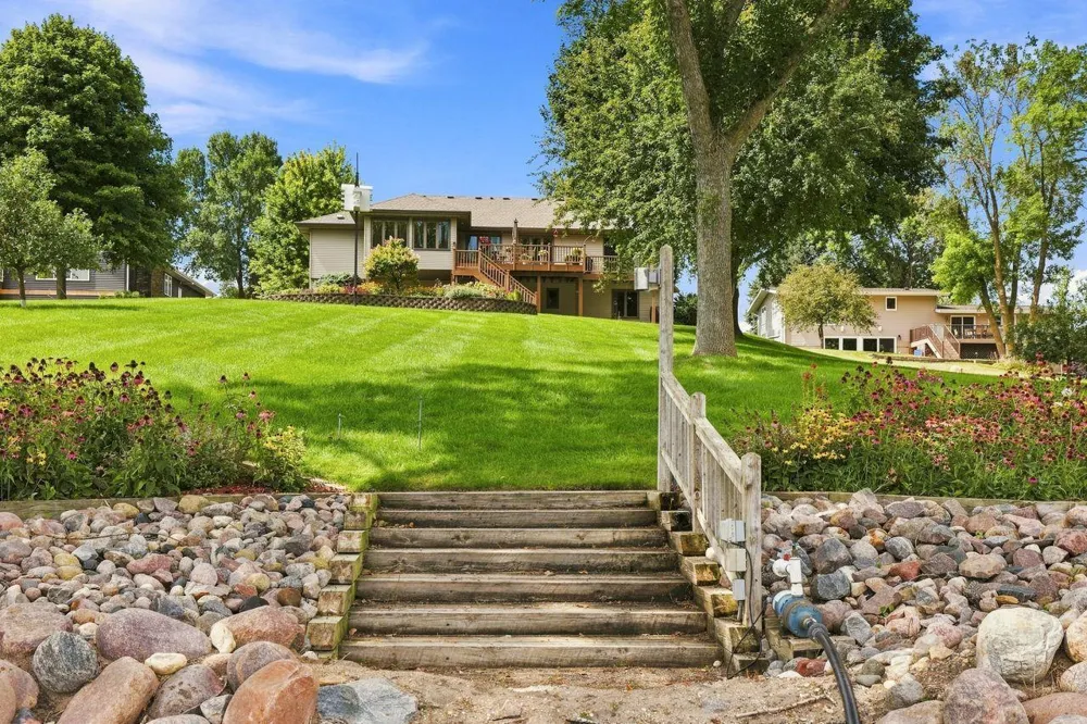 5987 24th Street NE Willmar, MN 56201