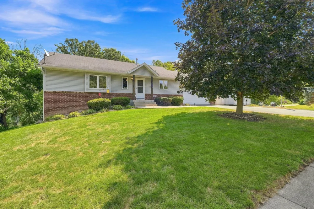 14075 Natchez Avenue Savage, MN 55378