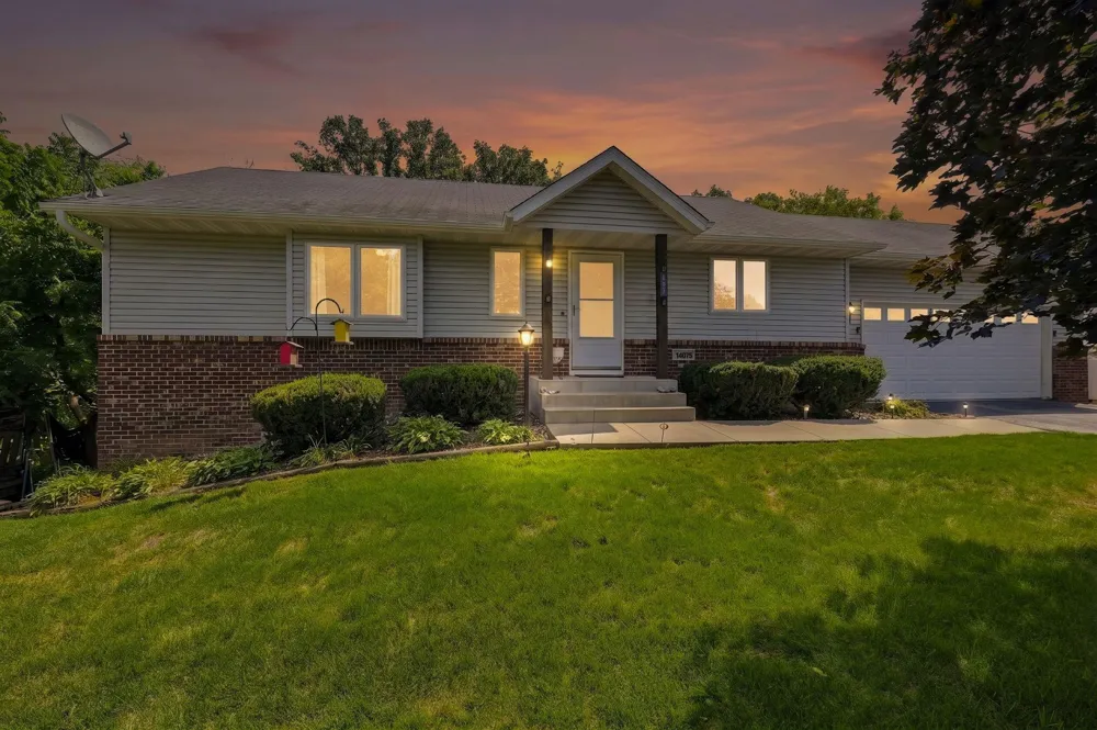 14075 Natchez Avenue Savage, MN 55378