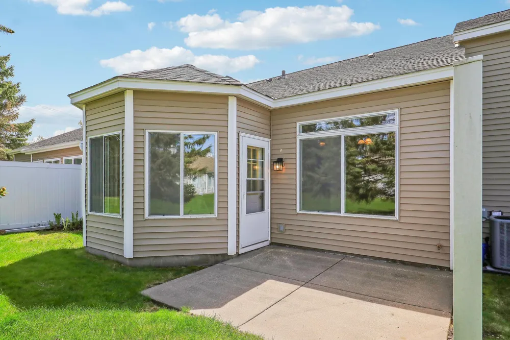 7592 Hinton Park Avenue S Cottage Grove, MN 55016