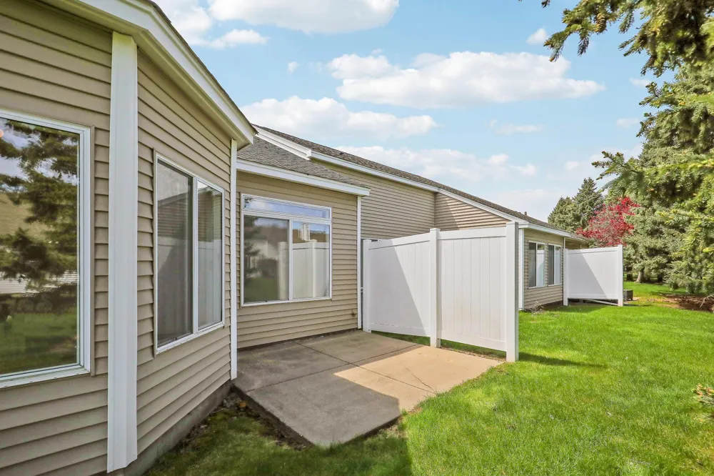 7592 Hinton Park Avenue S Cottage Grove, MN 55016