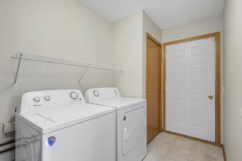 7592 Hinton Park Avenue S Cottage Grove, MN 55016