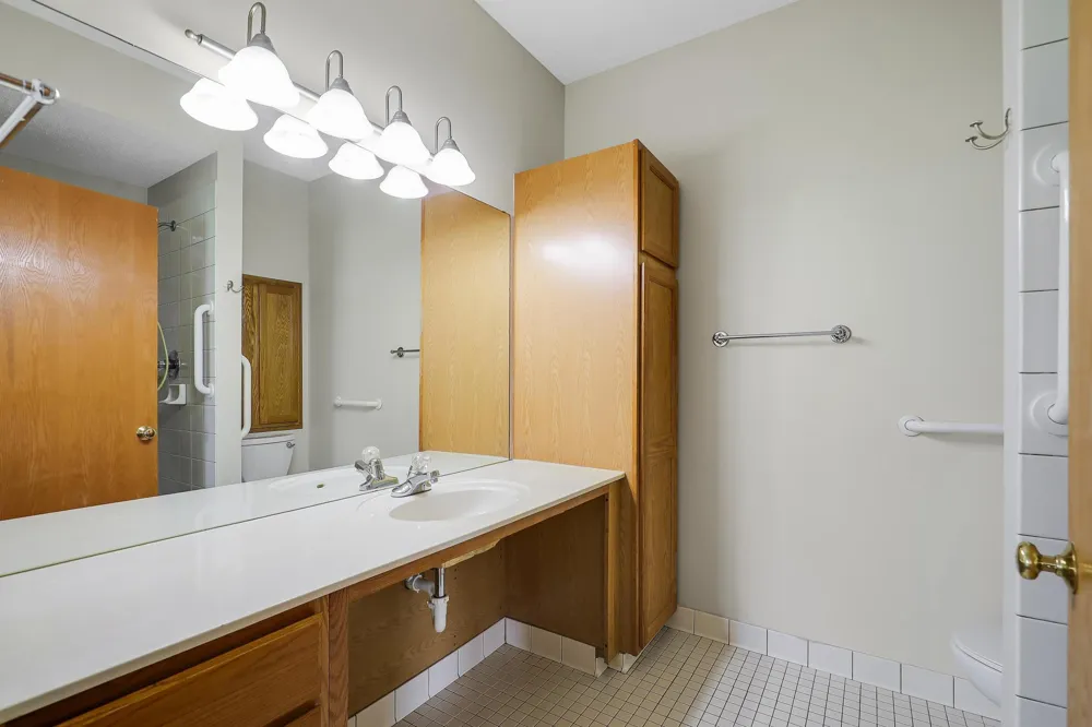 7592 Hinton Park Avenue S Cottage Grove, MN 55016