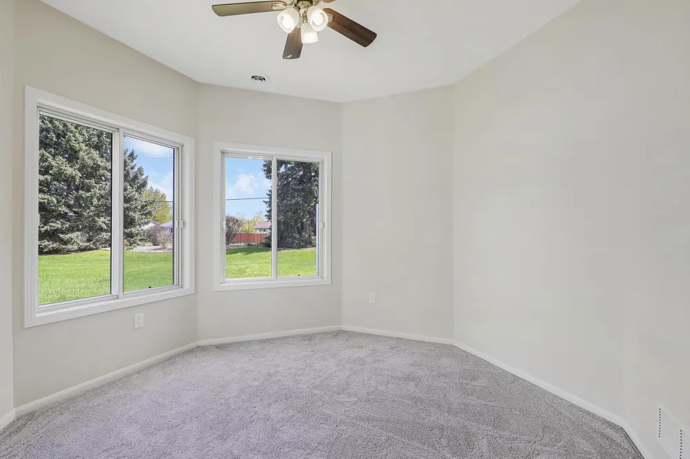 7592 Hinton Park Avenue S Cottage Grove, MN 55016
