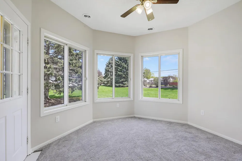 7592 Hinton Park Avenue S Cottage Grove, MN 55016