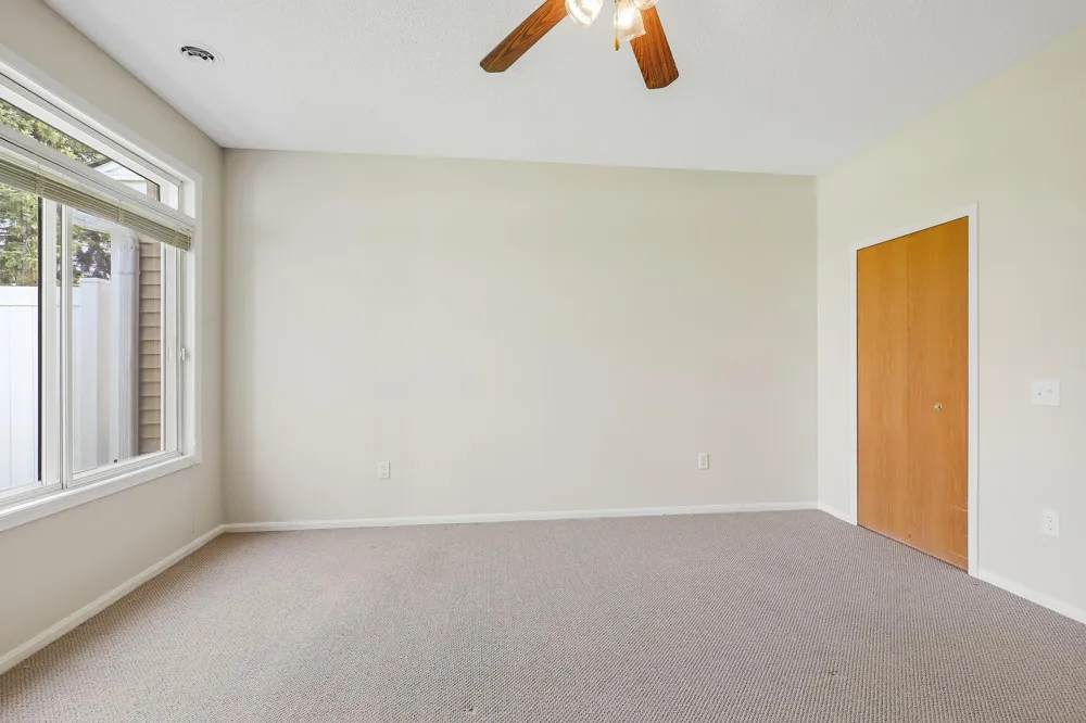 7592 Hinton Park Avenue S Cottage Grove, MN 55016