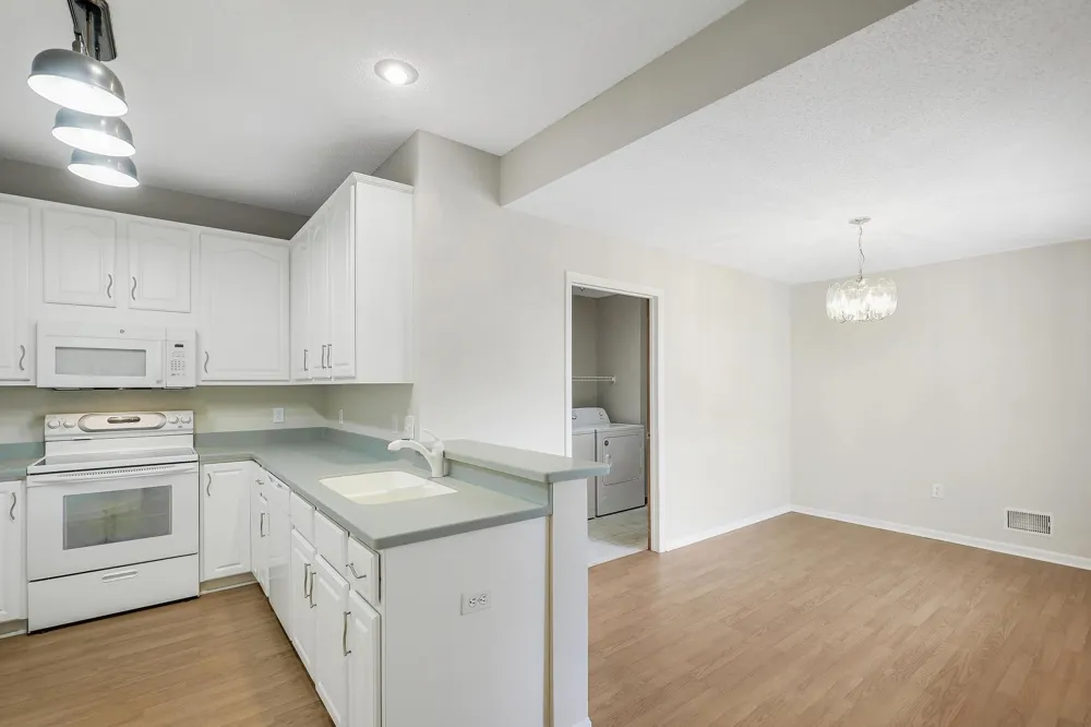 7592 Hinton Park Avenue S Cottage Grove, MN 55016