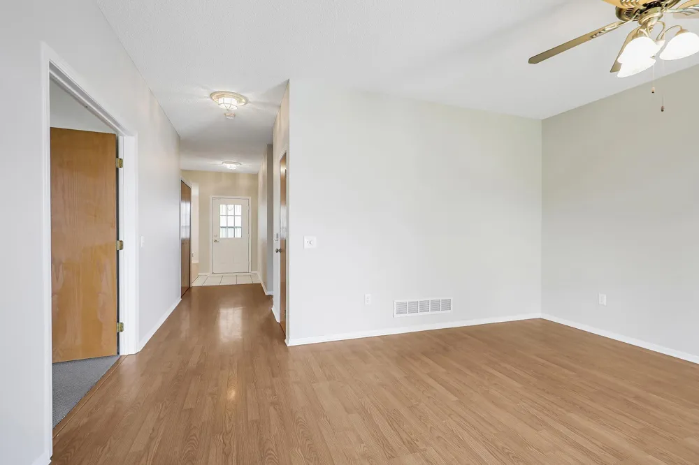 7592 Hinton Park Avenue S Cottage Grove, MN 55016