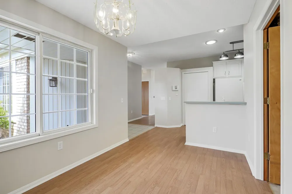 7592 Hinton Park Avenue S Cottage Grove, MN 55016