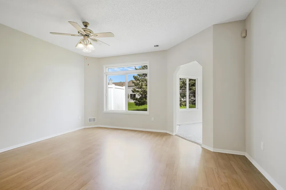 7592 Hinton Park Avenue S Cottage Grove, MN 55016