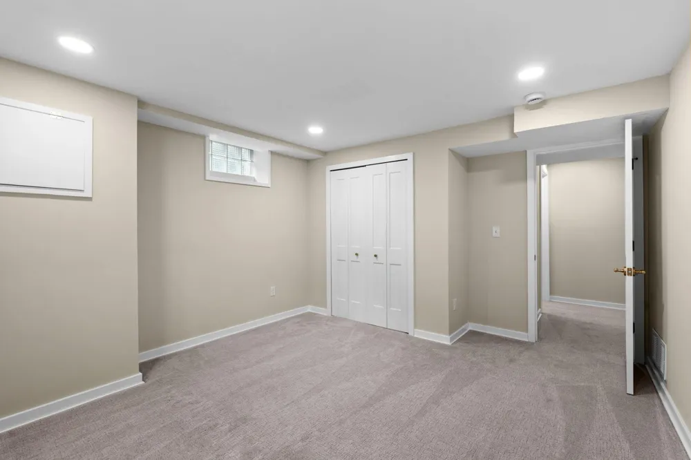 11934 James Road Minnetonka, MN 55343