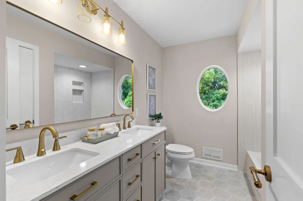 11934 James Road Minnetonka, MN 55343