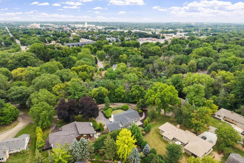 11934 James Road Minnetonka, MN 55343