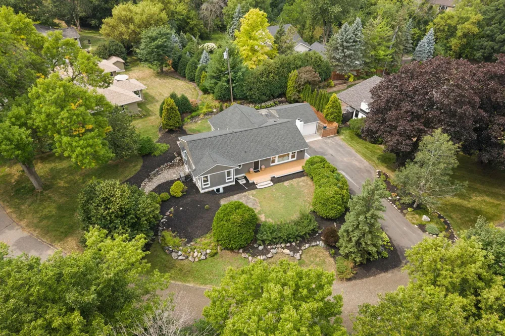 11934 James Road Minnetonka, MN 55343
