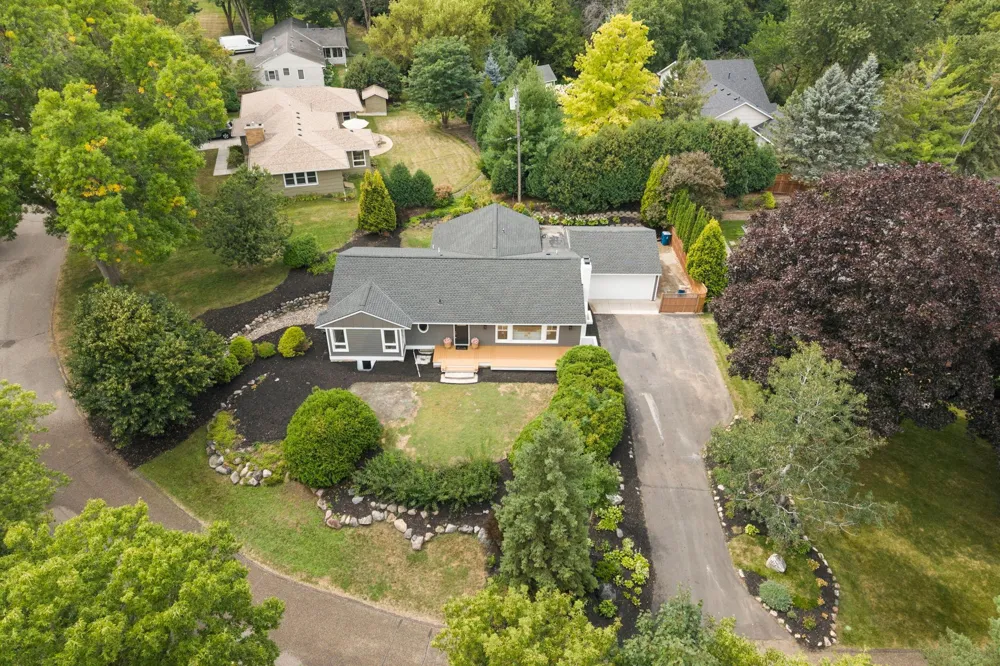 11934 James Road Minnetonka, MN 55343