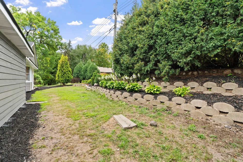 11934 James Road Minnetonka, MN 55343