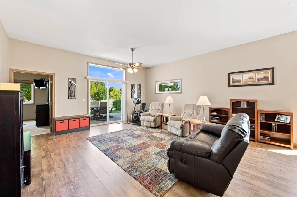 2872 35th Street S Moorhead, MN 56560