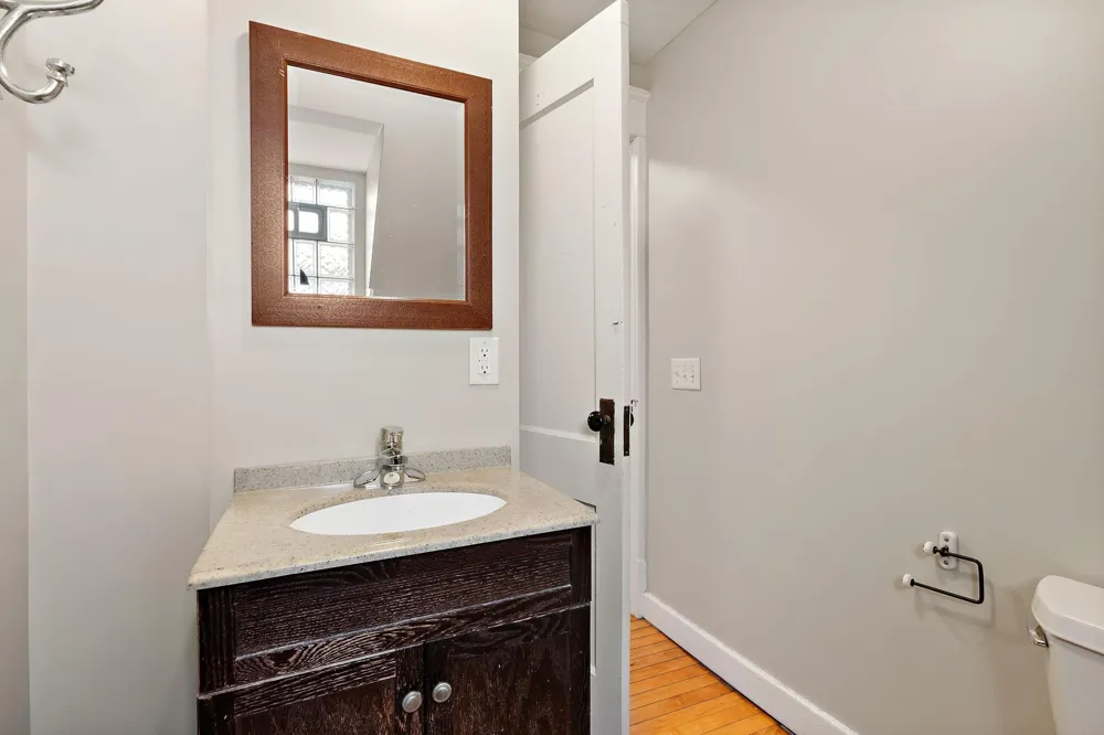 2428 Chicago Avenue #2 Minneapolis, MN 55404