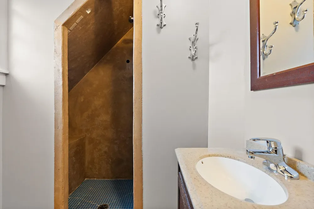 2428 Chicago Avenue #2 Minneapolis, MN 55404