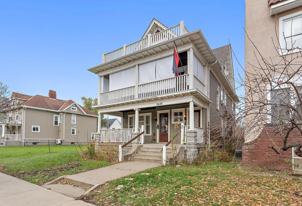 2428 Chicago Avenue #2 Minneapolis, MN 55404