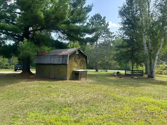 17690 County Road 561 Pengilly, MN 55775