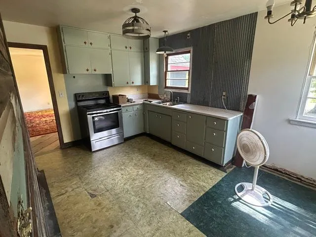 17690 County Road 561 Pengilly, MN 55775
